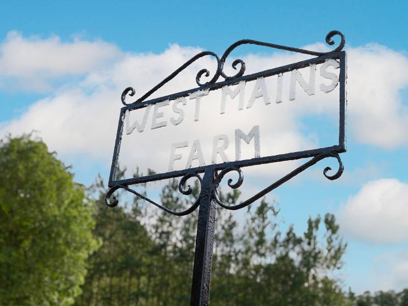 West Mains Farm, Blyth Bridge, Peeblesshire EH46 7AH